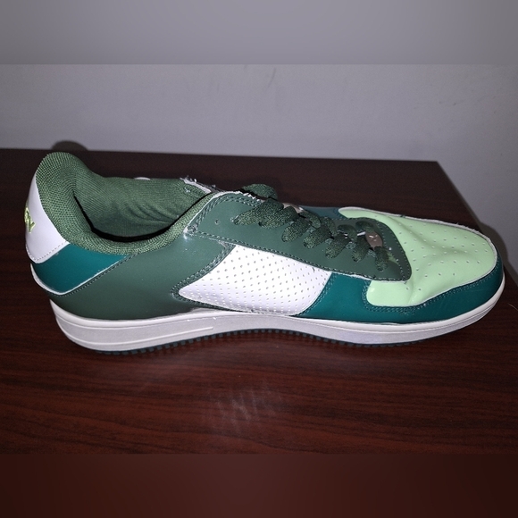 A pair of Starbury men\'s size 14 green sneakers. They\'re in excellent condition main image 6
